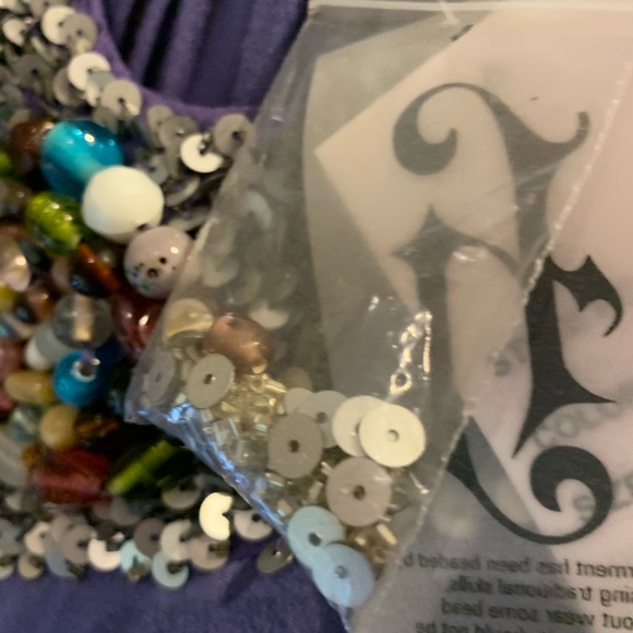 Hannah Jo Beautiful Sleeveless Embellished Top Lrg - Picture 7 of 12